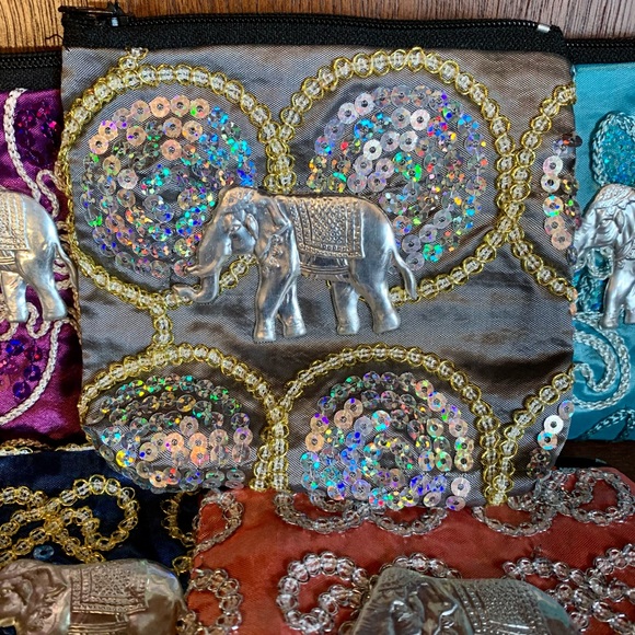 Small Embroidered Sequin Zipped Elephant Pouch (Several Colors Available) - Picture 6 of 11